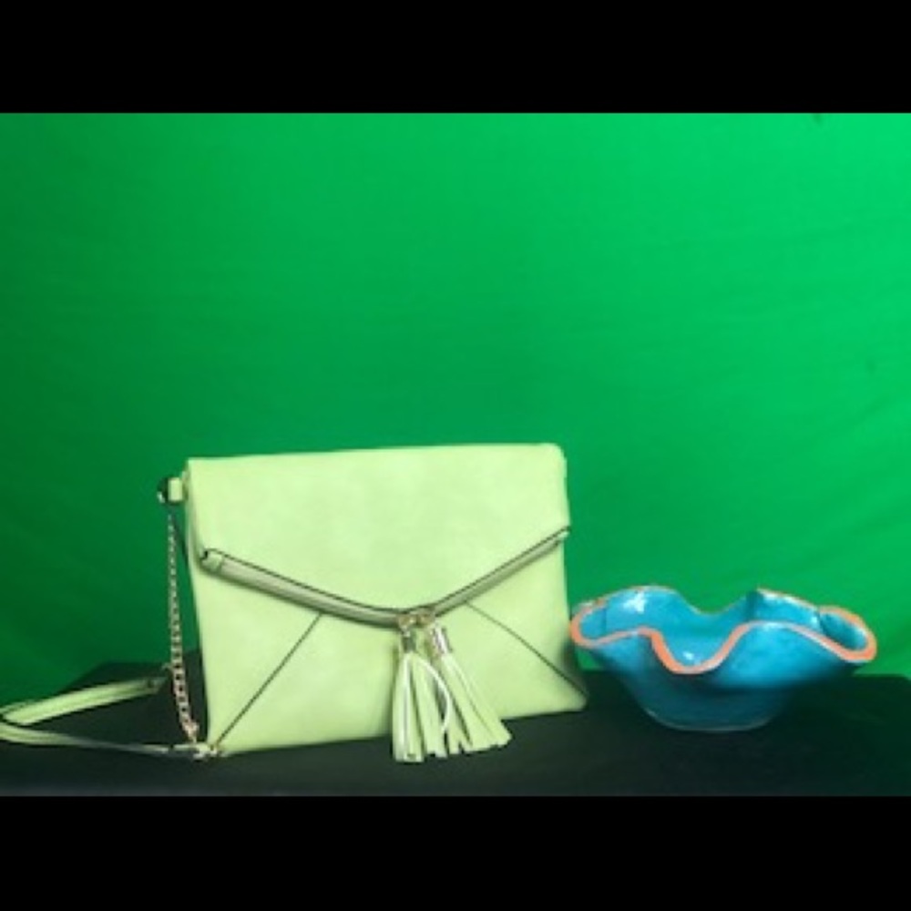 Purse - Picture 1 of 1